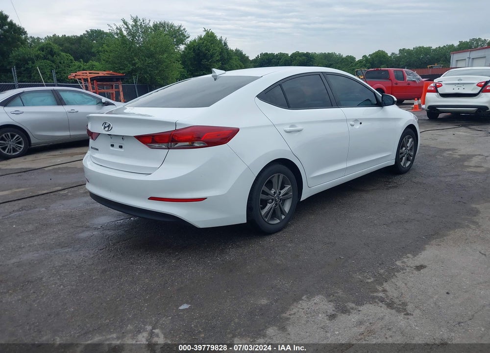 2017 HYUNDAI ELANTRA SE VIN: 5NPD84LF3HH016984