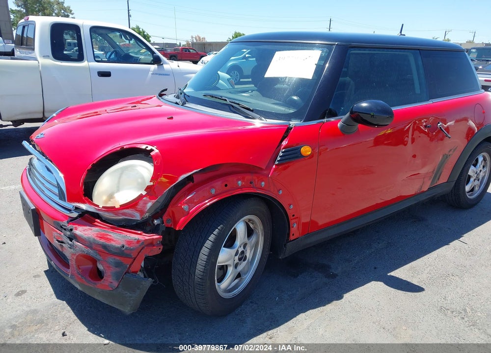 2009 MINI COOPER VIN: WMWMF33589TW70865
