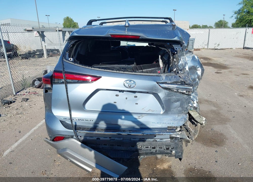 2022 TOYOTA HIGHLANDER PLATINUM VIN: 5TDFZRBH2NS196034