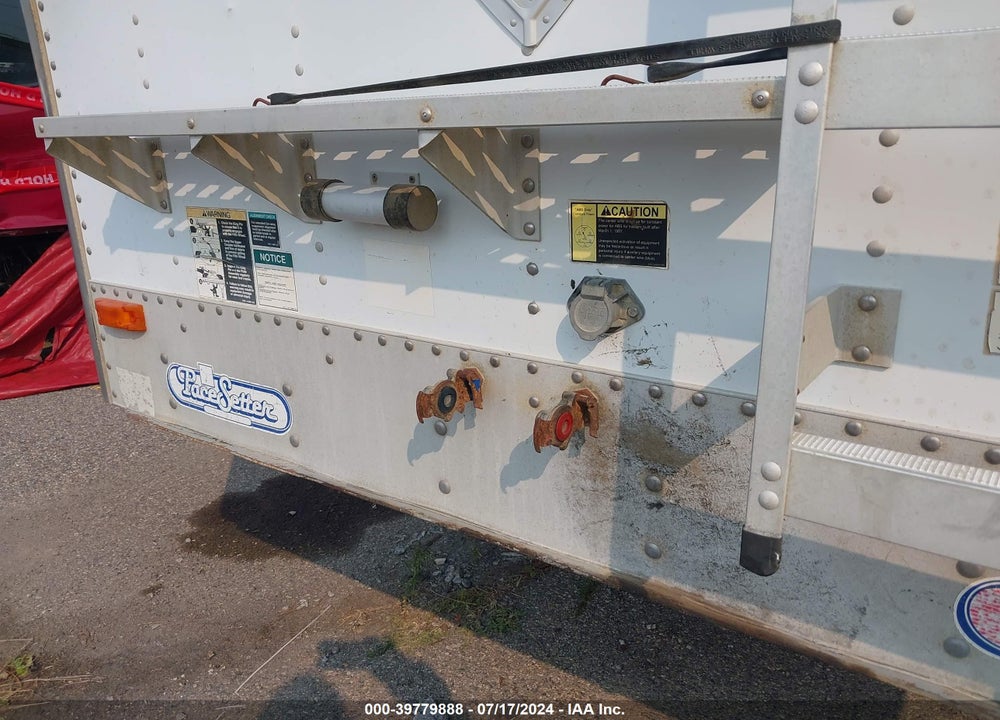 1999 WILSON TRAILER CO --- VIN: 1W1MAFWW4XA229045
