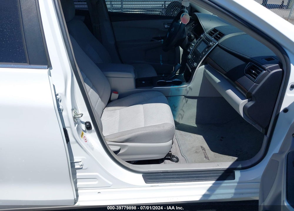 2017 TOYOTA CAMRY LE VIN: 4T1BF1FK8HU801362