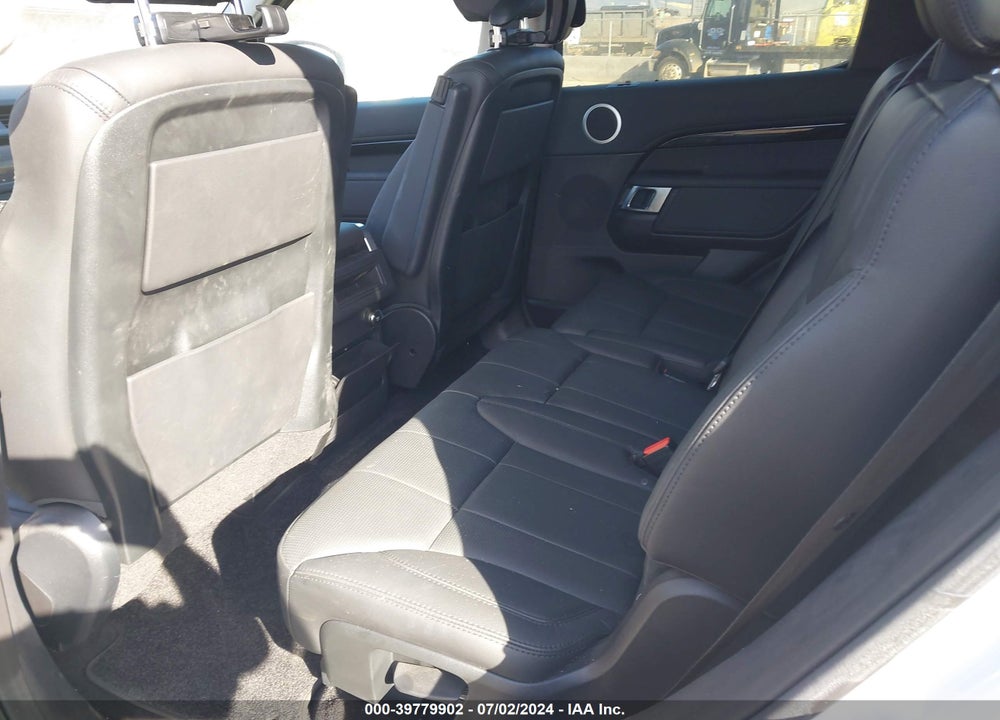 2018 LAND ROVER DISCOVERY SE VIN: SALRG2RVXJA051376