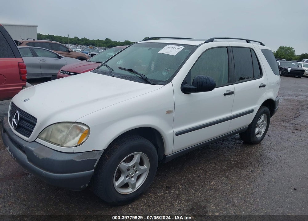 1999 MERCEDES-BENZ ML 320 VIN: 4JGAB54E2XA121808