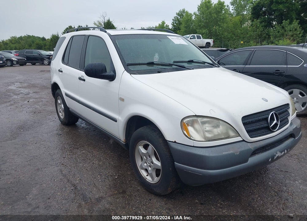 1999 MERCEDES-BENZ ML 320 VIN: 4JGAB54E2XA121808