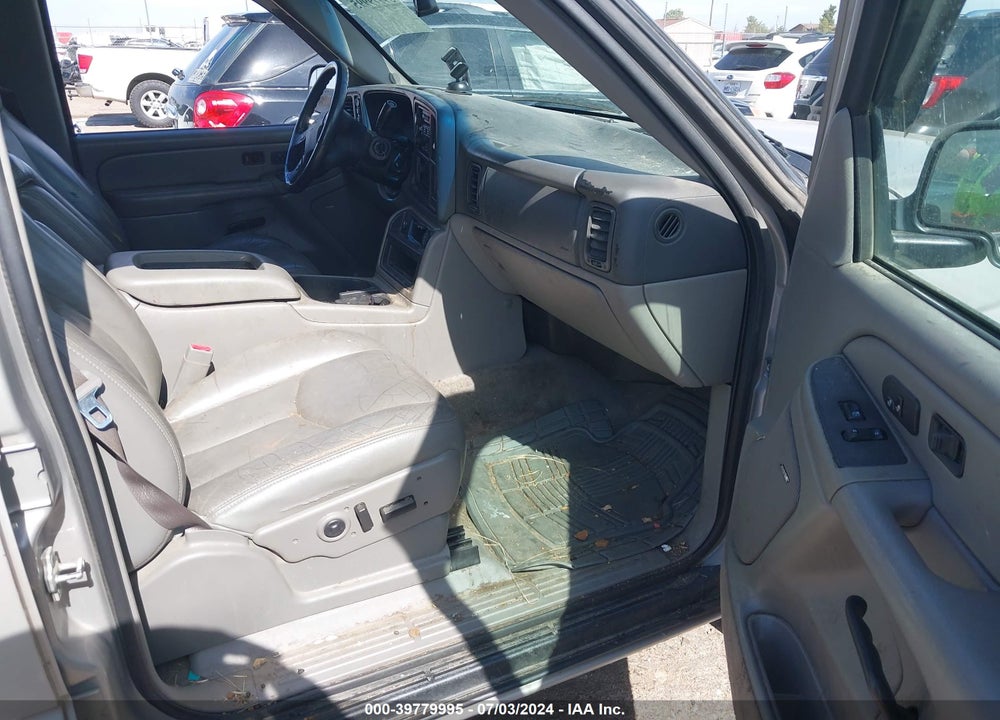 2004 GMC YUKON SLT VIN: 1GKEK13Z24J180358