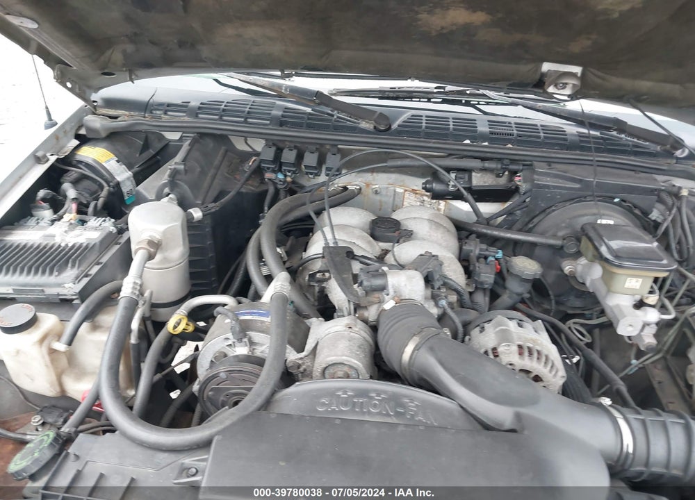 1995 CHEVROLET S TRUCK S10 VIN: 1GCDT14W5SK120025