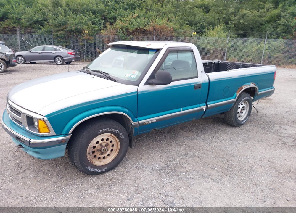 1995 CHEVROLET S TRUCK S10 VIN: 1GCDT14W5SK120025