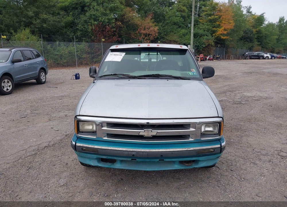 1995 CHEVROLET S TRUCK S10 VIN: 1GCDT14W5SK120025