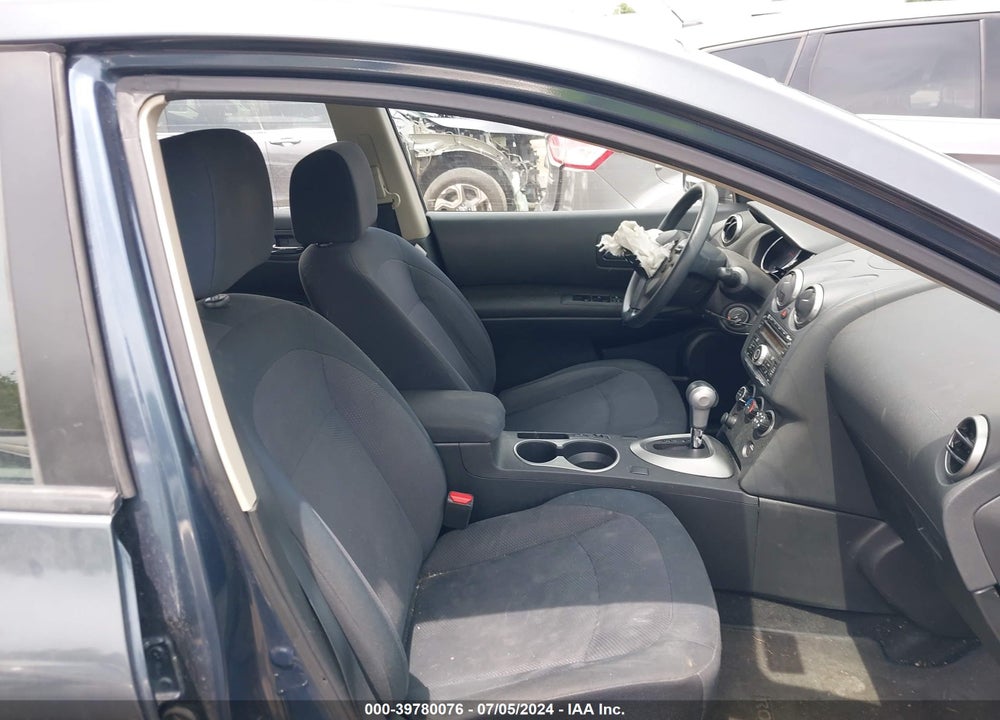 2013 NISSAN ROGUE S VIN: JN8AS5MV8DW665804