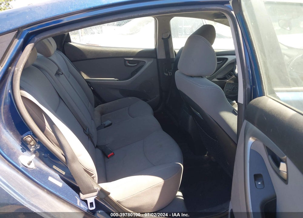 2015 HYUNDAI ELANTRA SE VIN: KMHDH4AE4FU355116