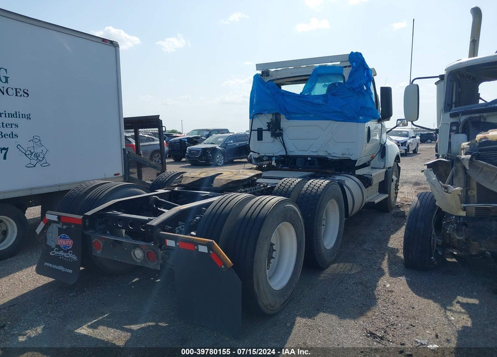 2018 INTERNATIONAL LT VIN: 3HSDZTZR5JN213620