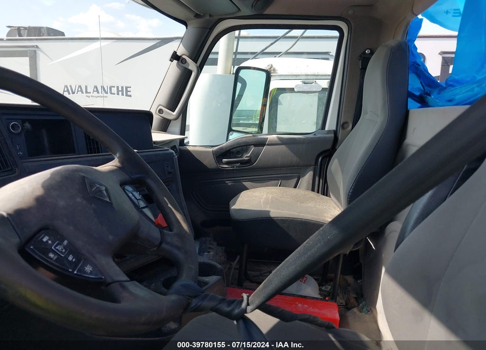 2018 INTERNATIONAL LT VIN: 3HSDZTZR5JN213620