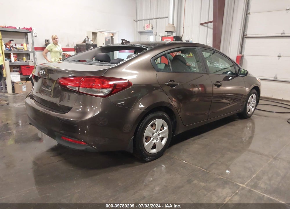 2017 KIA FORTE LX VIN: 3KPFL4A70HE011426