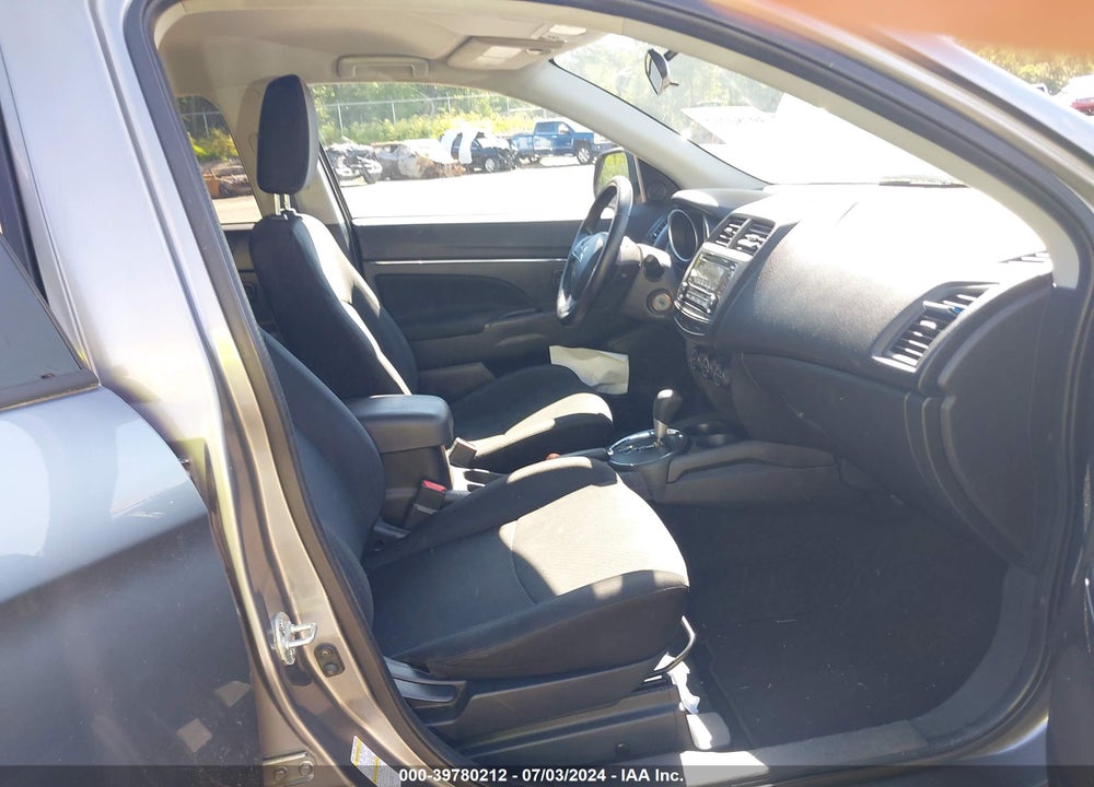 2015 MITSUBISHI OUTLANDER SPORT ES VIN: 4A4AR3AU3FE035195