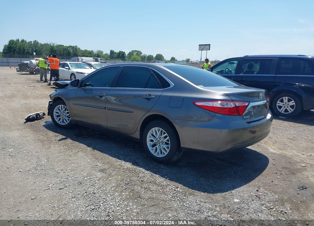 2017 TOYOTA CAMRY LE VIN: 4T1BF1FK7HU427388