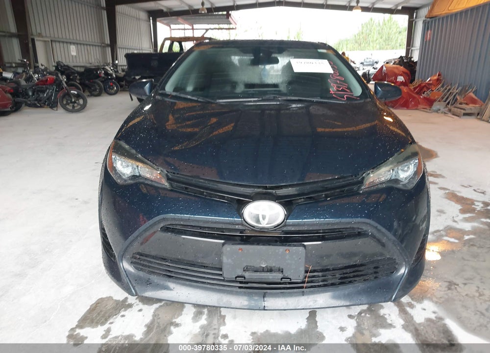 2018 TOYOTA COROLLA LE VIN: 5YFBURHE5JP810491