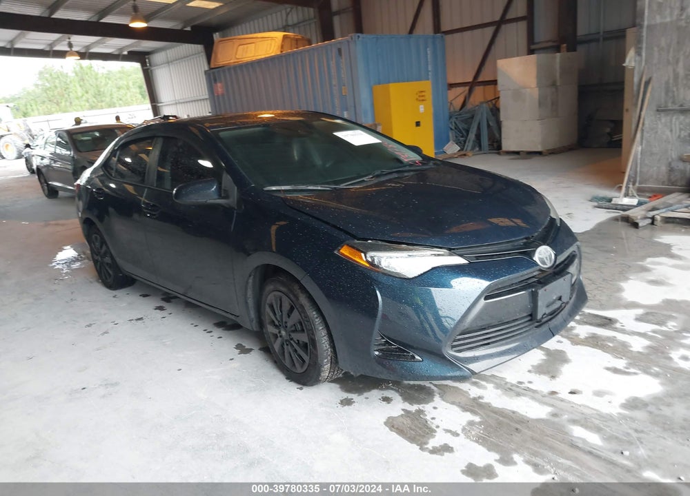 2018 TOYOTA COROLLA LE VIN: 5YFBURHE5JP810491