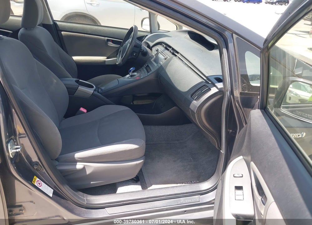 2013 TOYOTA PRIUS TWO VIN: JTDKN3DU3D1643225