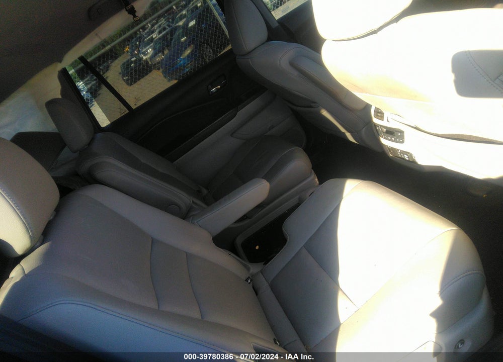 2019 HONDA PILOT TOURING VIN: 5FNYF5H62KB007026