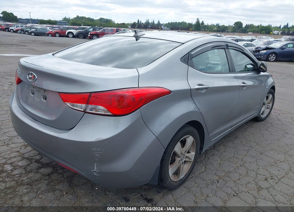 2013 HYUNDAI ELANTRA GLS VIN: KMHDH4AE1DU917597