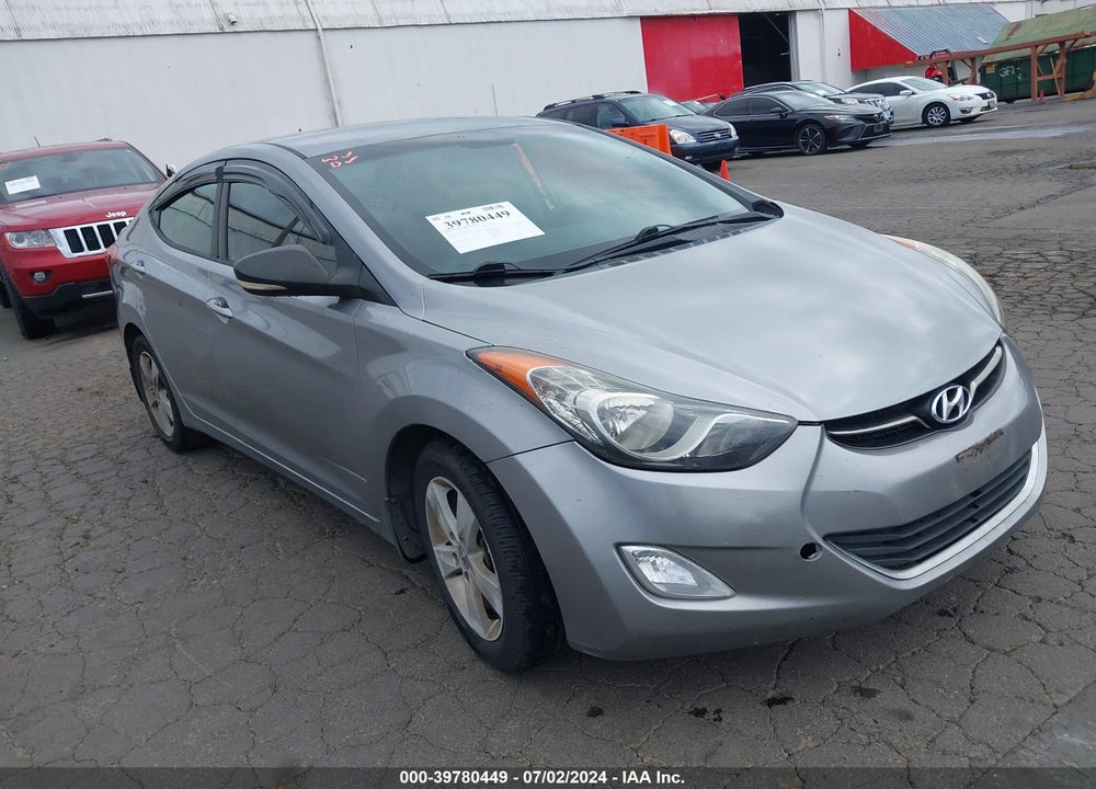 2013 HYUNDAI ELANTRA GLS VIN: KMHDH4AE1DU917597
