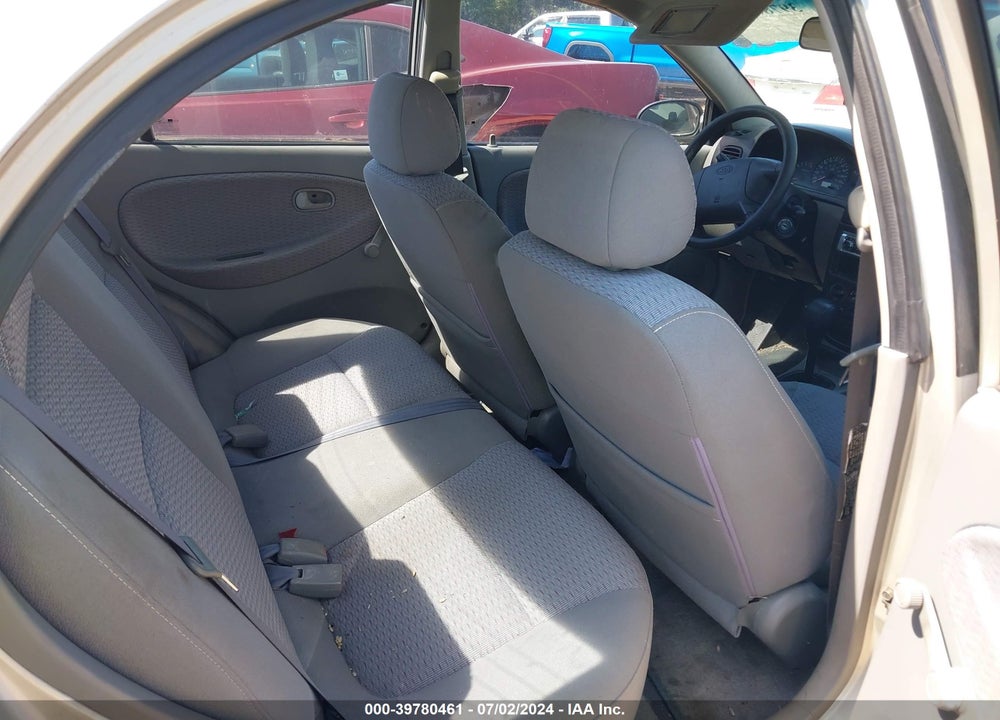 2002 KIA RIO VIN: KNADC123926184602