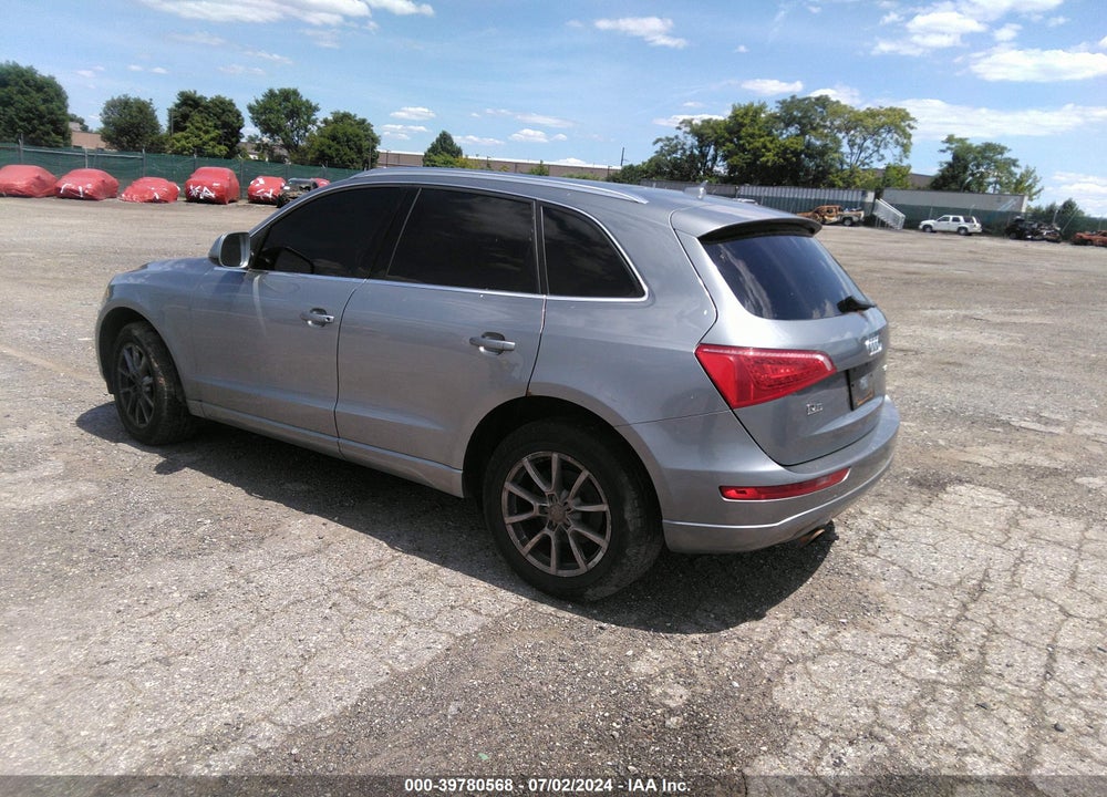 2010 AUDI Q5 3.2 PREMIUM VIN: WA1LKAFP6AA029560