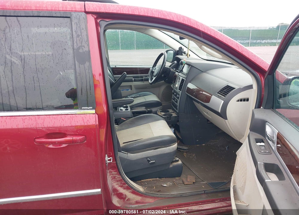 2010 CHRYSLER TOWN & COUNTRY TOURING PLUS VIN: 2A4RR8DX3AR449001
