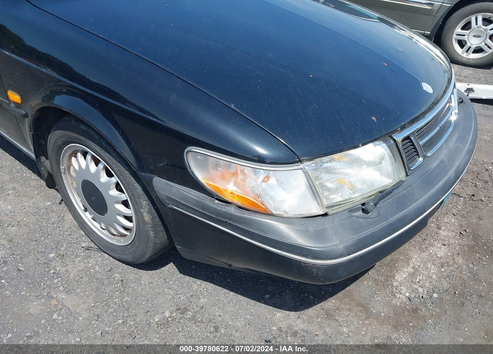1995 SAAB 900 S VIN: YS3DD78BXS7019176