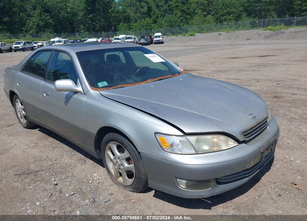 2001 LEXUS ES 300 VIN: JT8BF28G610313140