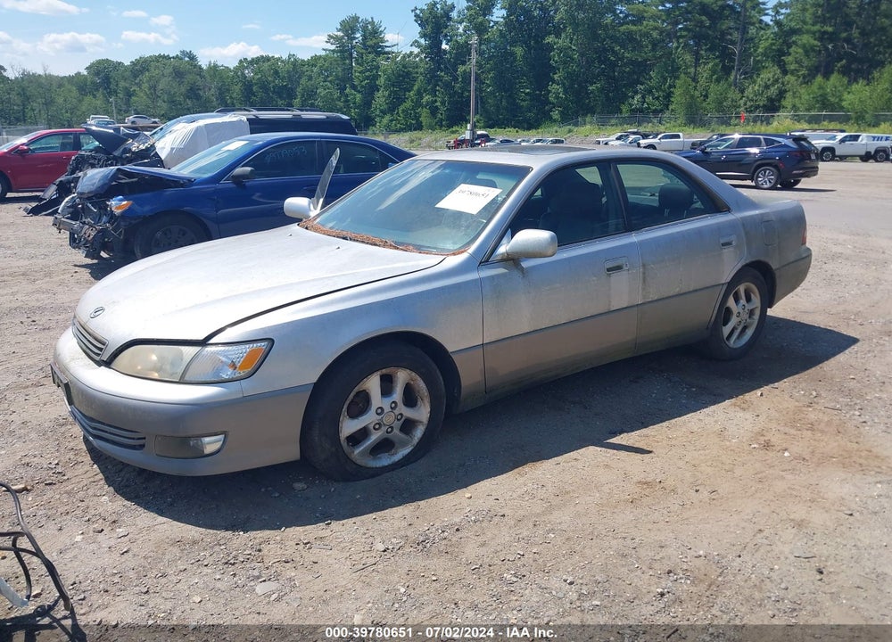 2001 LEXUS ES 300 VIN: JT8BF28G610313140