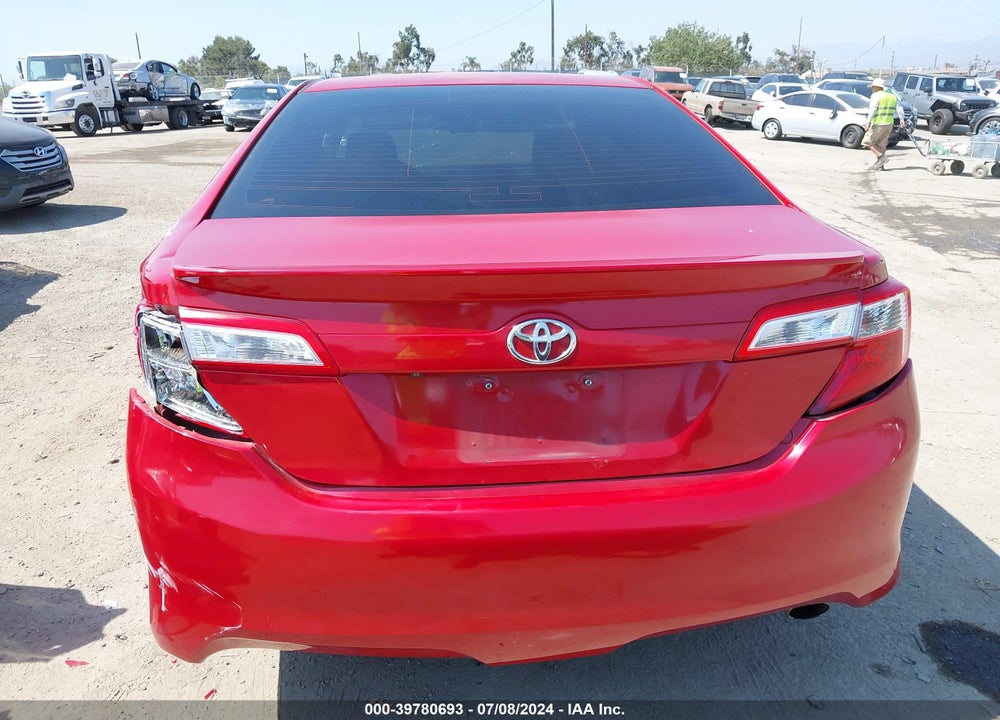 2014 TOYOTA CAMRY SE VIN: 4T1BF1FK0EU869506