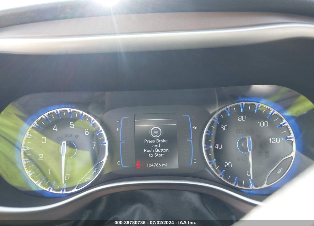 2018 CHRYSLER PACIFICA TOURING L VIN: 2C4RC1BG2JR118962