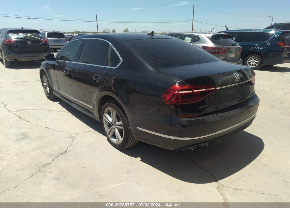 2017 VOLKSWAGEN PASSAT 1.8T R-LINE VIN: 1VWDT7A38HC055720