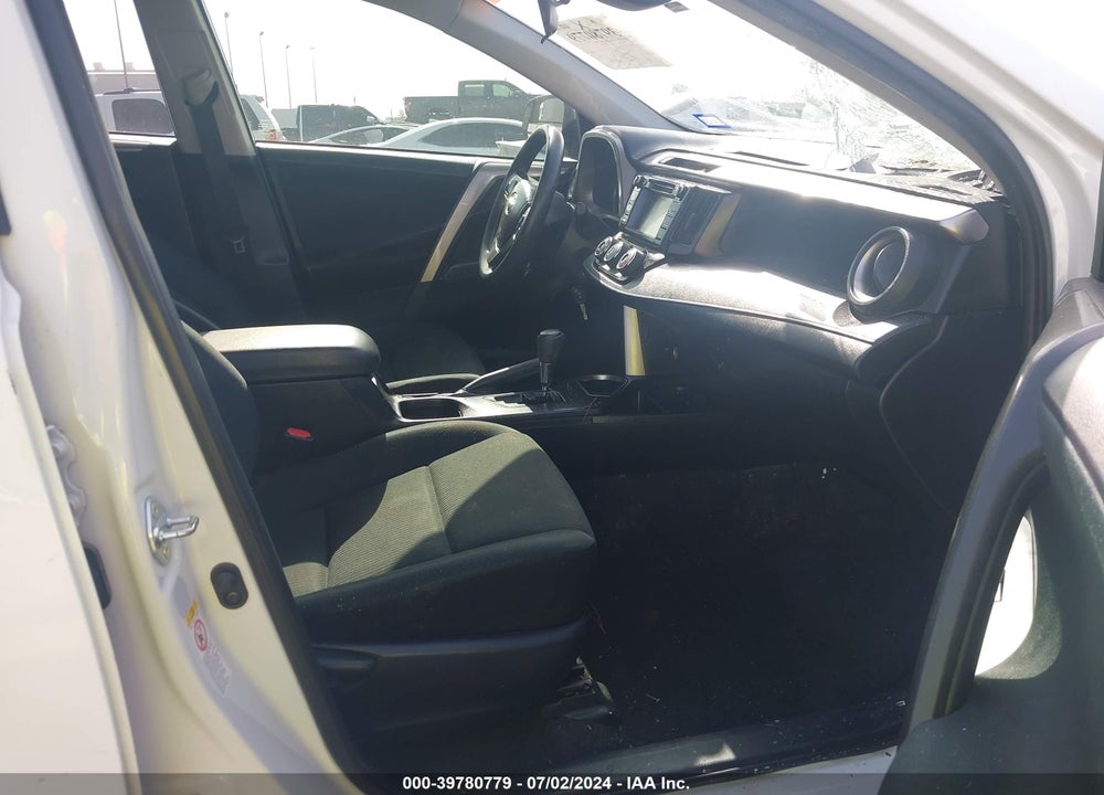 2018 TOYOTA RAV4 LE VIN: JTMZFREV5JJ751959