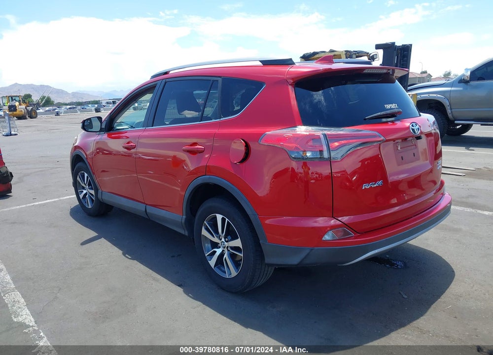 2017 TOYOTA RAV4 XLE VIN: 2T3RFREV9HW657966