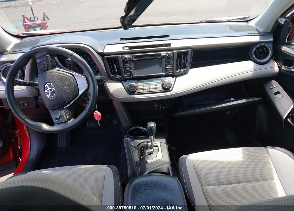 2017 TOYOTA RAV4 XLE VIN: 2T3RFREV9HW657966