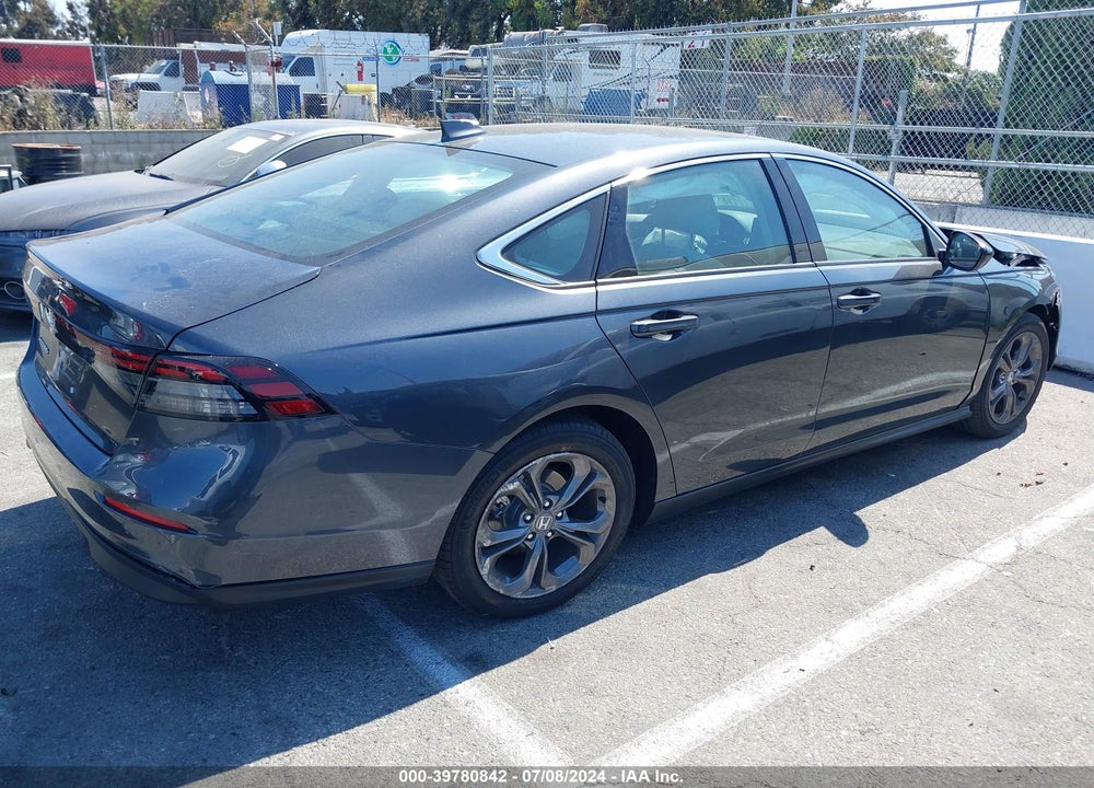 2024 HONDA ACCORD EX VIN: 1HGCY1F38RA021555