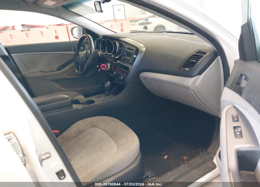 2011 KIA OPTIMA LX VIN: KNAGM4A75B5090688