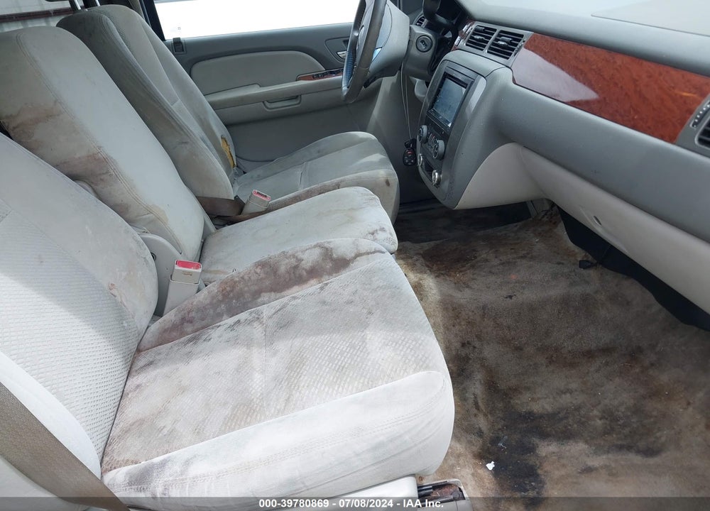 2008 GMC YUKON SLE VIN: 1GKFC13C68R235284