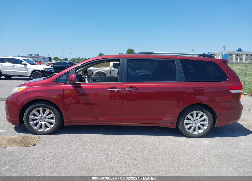 2011 TOYOTA SIENNA LIMITED V6 VIN: 5TDYK3DC1BS040705