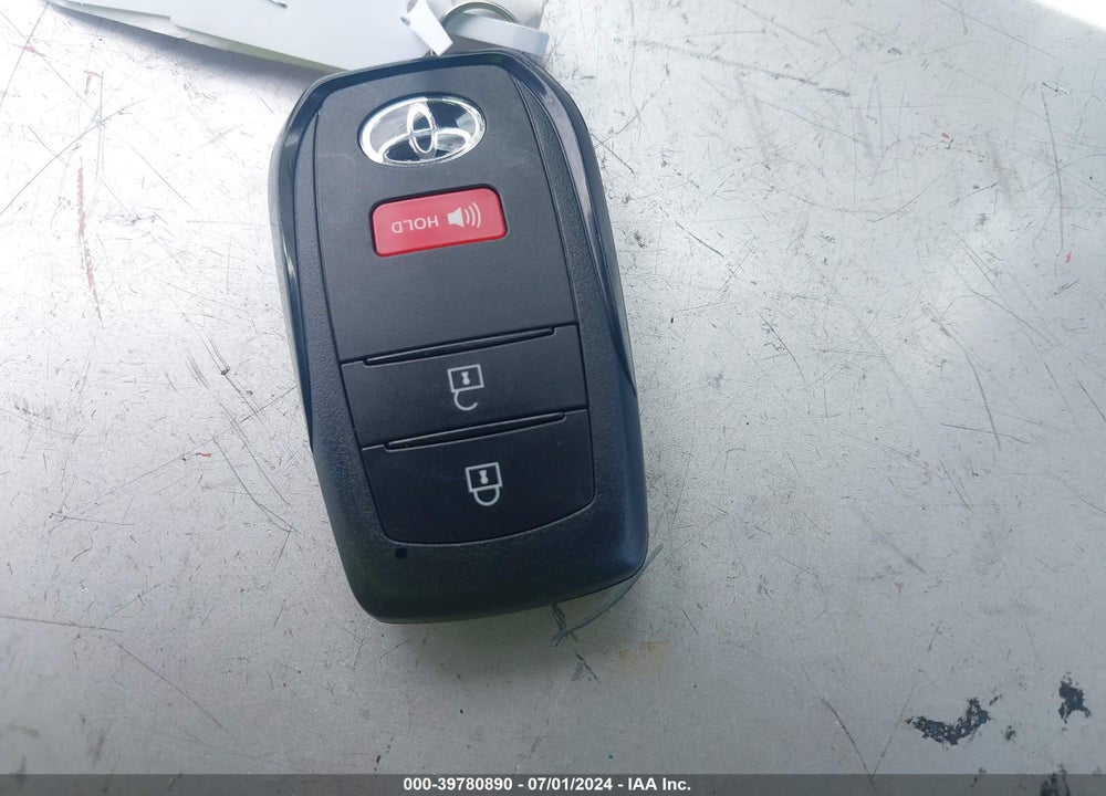 2024 TOYOTA PRIUS XLE VIN: JTDACAAUXR3026202