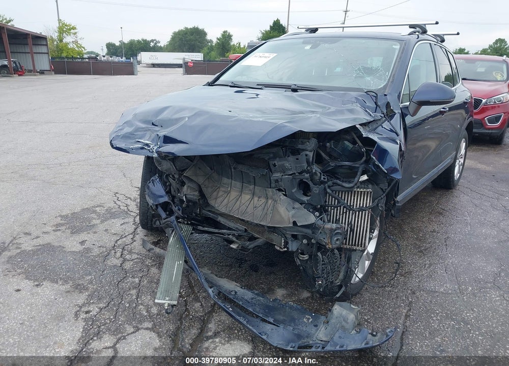 2014 VOLKSWAGEN TOUAREG TDI SPORT VIN: WVGEP9BP7ED007104