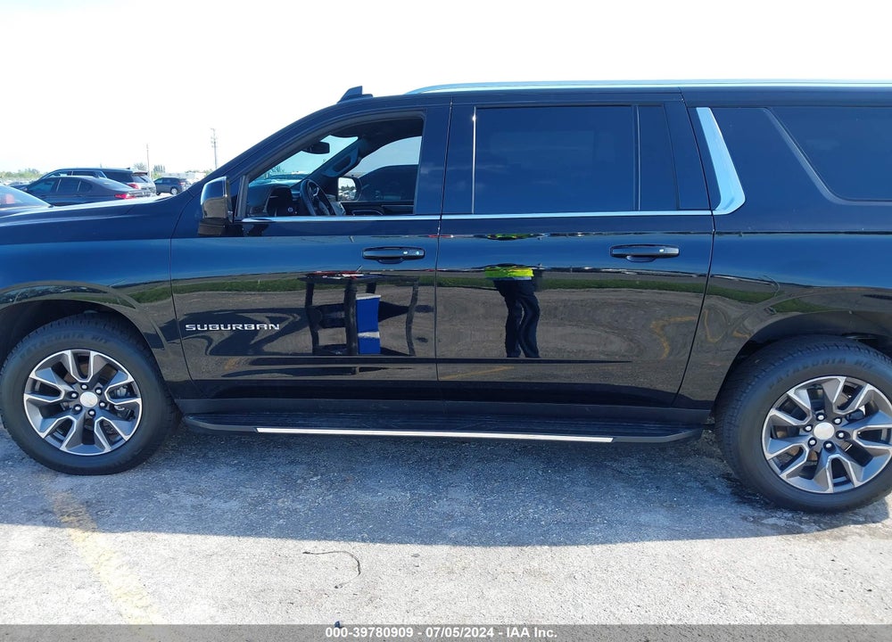 2023 CHEVROLET SUBURBAN 2WD LT VIN: 1GNSCCKD7PR284449