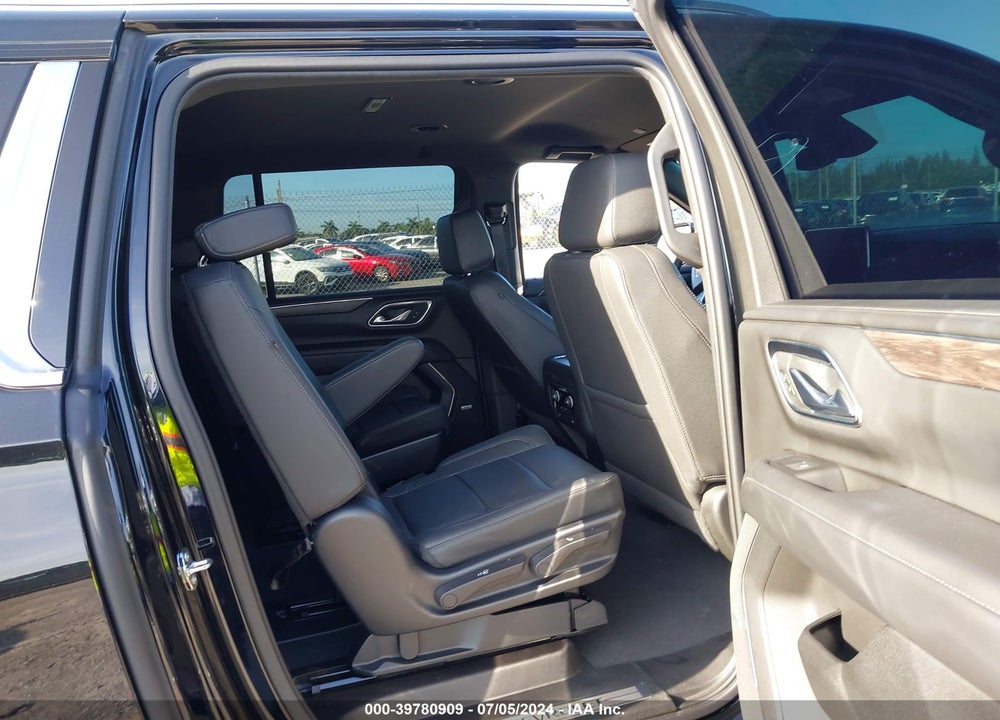 2023 CHEVROLET SUBURBAN 2WD LT VIN: 1GNSCCKD7PR284449