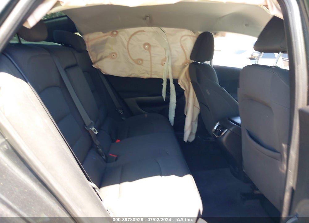 2017 CHEVROLET MALIBU 1LT VIN: 1G1ZE5ST2HF186400