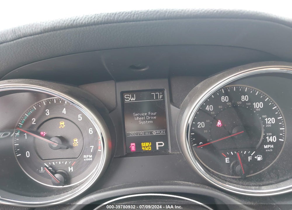 2011 JEEP GRAND CHEROKEE OVERLAND VIN: 1J4RR6GT8BC589245