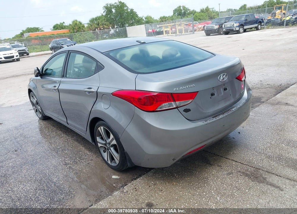2013 HYUNDAI ELANTRA LIMITED VIN: KMHDH4AE3DU630052
