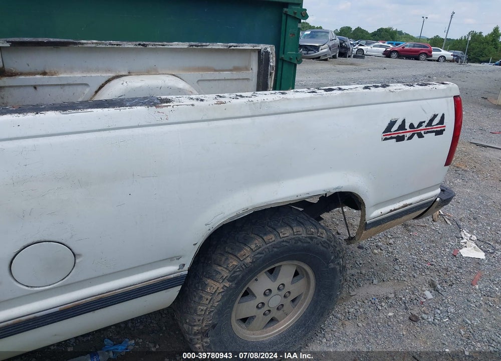 1990 CHEVROLET GMT-400 K2500 VIN: 2GCFK29K6L1144777