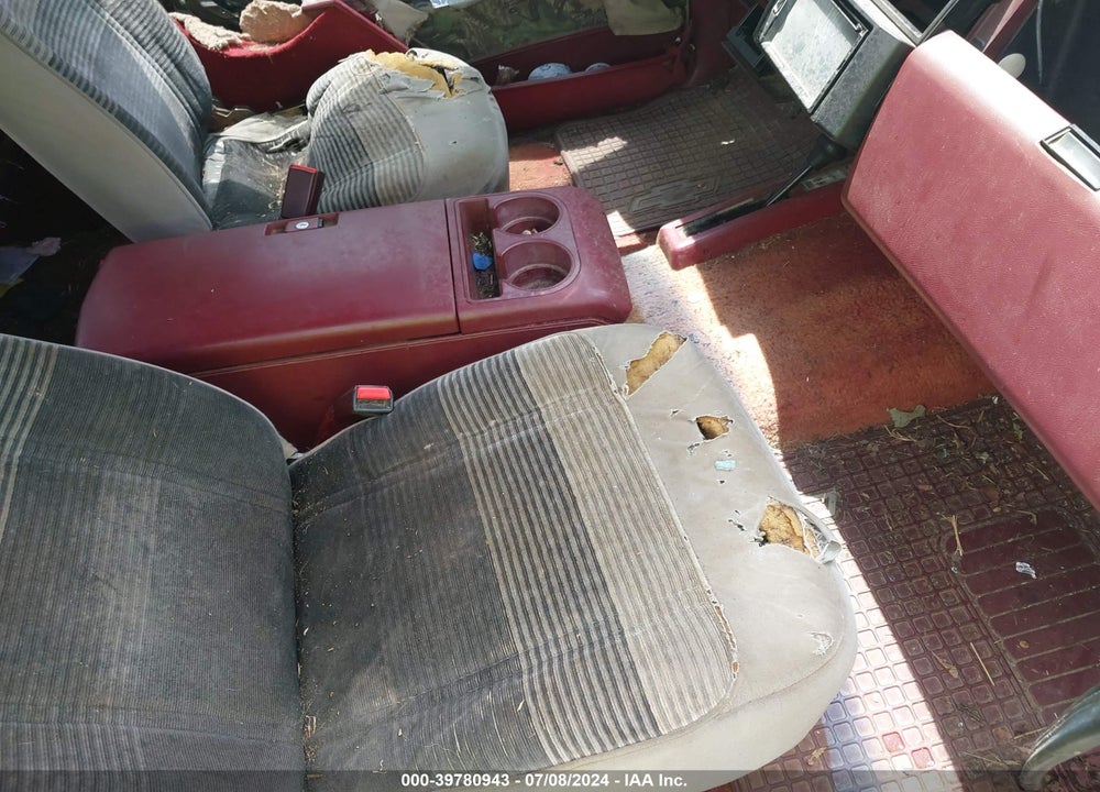 1990 CHEVROLET GMT-400 K2500 VIN: 2GCFK29K6L1144777